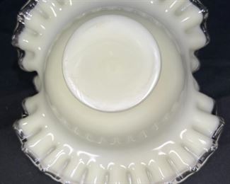 VTG Ivory Crest Ruffle Edge Bowl (Uranium)