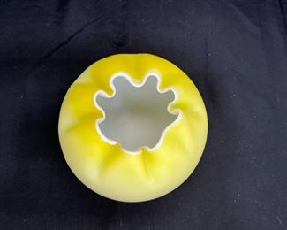 Large Yellow to White Rose Bowl