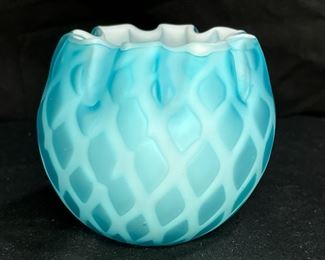 MOP Satin Quilted Rose Bowl