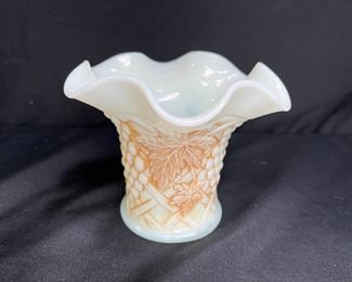 Northwood Custard Uranium Grape & Cable Vase