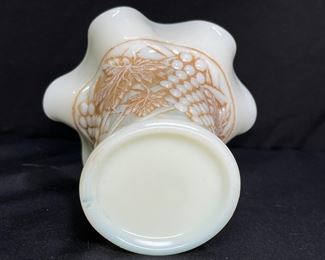 Northwood Custard Uranium Grape & Cable Vase