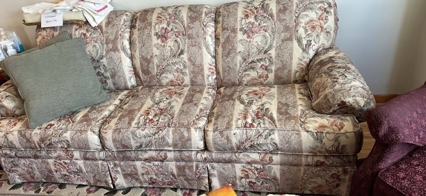 Estate sale in Wyandotte, MI starts on 7/22/2023