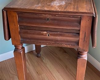 1800’s American Federal Empire Mahogany Turned Leg Double Drawer Side Table