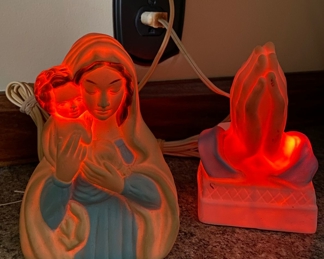 Vintage Virgin Mary Light Up & Praying Hands