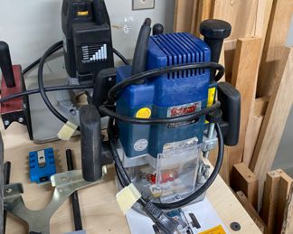 Freud 1/2” Routers (FT2000E)