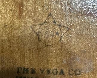 VEGA BANJO Vegaphone c1925 PROFESSIONAL TENOR with Mahogany Resonator (Serial #79934)