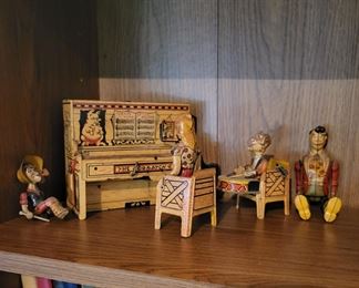 Pioneer Toy Maker
