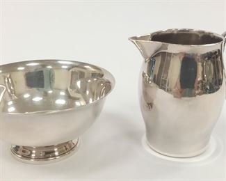 REED & BARTON PAUL REVERE MINIATURE STERLING SILVER PITCHER & BOWL CREAMER/SUGAR. PITCHER IS 2.5" TALL.  TOTAL WEIGHT 131.8 GRAMS OR 4.24 TROY OUNCES

ESTIMATE $96.67
