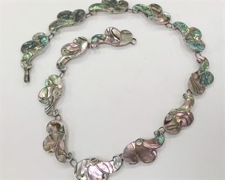 VINTAGE MEXICAN STERLING SILVER LINK NECKLACE, INLAID WITH MOTHER OF PEARL.  SIMILAR CONSTRUCTION TO CLOISONNE'.  14" LONG. 21.0 GRAMS.  LOOSE WIRE ON ONE EDGE. 