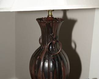 Iron urn table lamp
