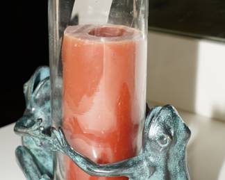 Forged iron frogs candle holder