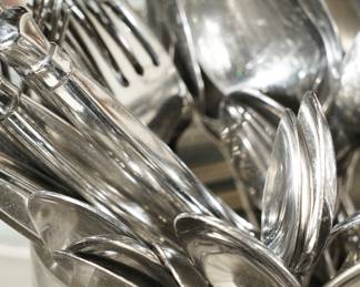 Oneida stainless flatware-approx. 50 pieces
