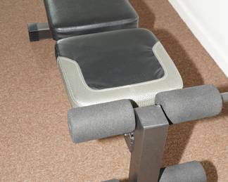 Cap Strength flat bench