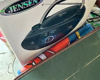 Jensen CD player