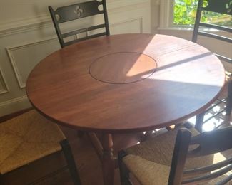 salem tavern table and chairs 
Bob Timberlake 