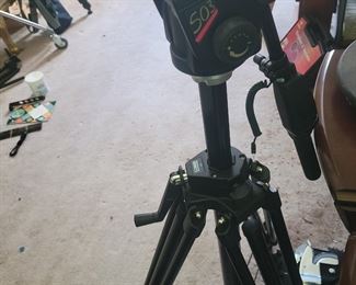Manfrotto 503 tripod 