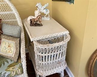 Wakefield magazine table