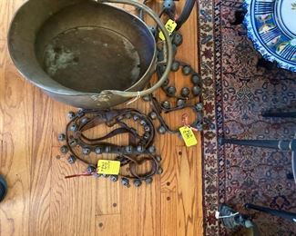 Copper, call, hon, and jingle bells.