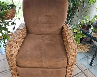Braxton Culler USA Rattan Recliner!
