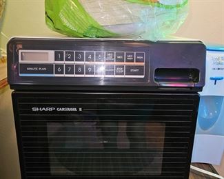 Sharp Carousel II Half Pint Camper/Dorm Microwave!
