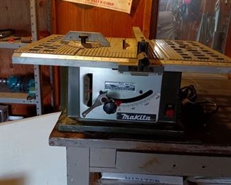 Makita #2708 Table Saw, Needs New Cord!
