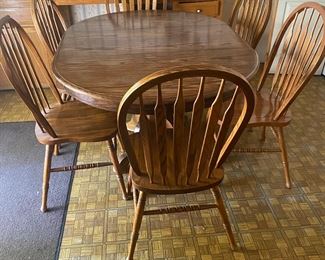 Dinning Table and Chairs 