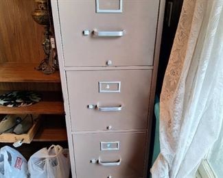 Hon Dark Beige/ Brown Upright Filing Cabinet