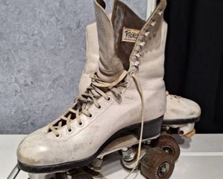 Size 6 Riedell Roller Skates with Zephyr Wheels