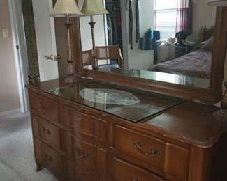 Link-Taylor 9 drawer dresser