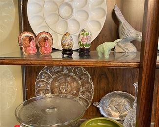 Hey platters, and serving dishes,