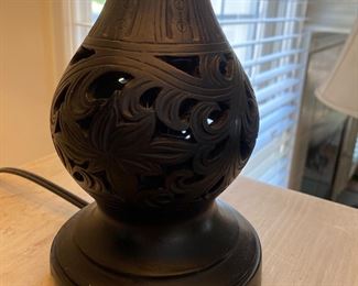 Petite pierced wooden carved bace table lamp