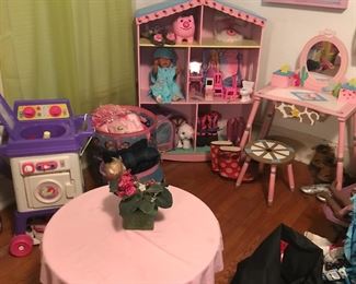 Vanity, Dollhouse, & Washer/sink