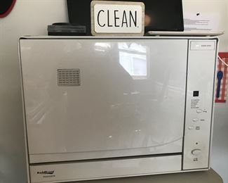 Counter top dishwasher