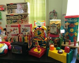 Toys, puzzles, blocks, tinkertoy