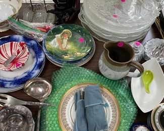 Assorted plates and bowls