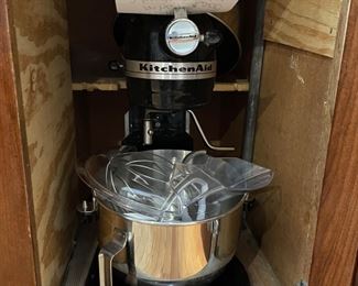Kitchen aid mixer with two bowls, paddles, and shield