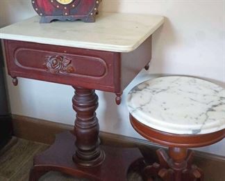 "Kettle Creek Curiosities" in Grovetown, GA Starts Closing Sun 7/30 at 8pm. Pickup: Tue 8/1 1-6pm. Please click here to view more photos, descriptions, and current bids:&nbsp;https://ctbids.com/estate-sale/23182