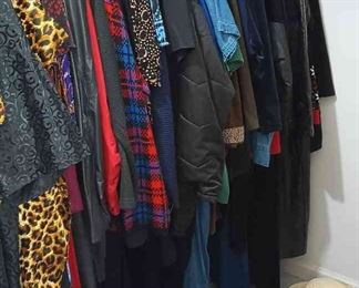 "Kettle Creek Curiosities" in Grovetown, GA Starts Closing Sun 7/30 at 8pm. Pickup: Tue 8/1 1-6pm. Please click here to view more photos, descriptions, and current bids:&nbsp;https://ctbids.com/estate-sale/23182