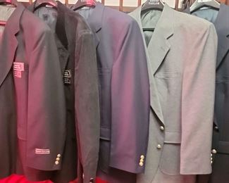 "Kettle Creek Curiosities" in Grovetown, GA Starts Closing Sun 7/30 at 8pm. Pickup: Tue 8/1 1-6pm. Please click here to view more photos, descriptions, and current bids:&nbsp;https://ctbids.com/estate-sale/23182