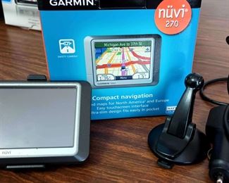 "Kettle Creek Curiosities" in Grovetown, GA Starts Closing Sun 7/30 at 8pm. Pickup: Tue 8/1 1-6pm. Please click here to view more photos, descriptions, and current bids:&nbsp;https://ctbids.com/estate-sale/23182