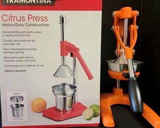 "Kettle Creek Curiosities" in Grovetown, GA Starts Closing Sun 7/30 at 8pm. Pickup: Tue 8/1 1-6pm. Please click here to view more photos, descriptions, and current bids:&nbsp;https://ctbids.com/estate-sale/23182