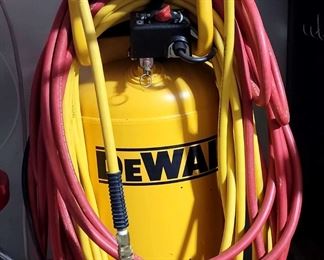 "Kettle Creek Curiosities" in Grovetown, GA Starts Closing Sun 7/30 at 8pm. Pickup: Tue 8/1 1-6pm. Please click here to view more photos, descriptions, and current bids:&nbsp;https://ctbids.com/estate-sale/23182