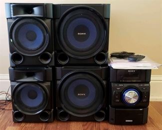 "Kettle Creek Curiosities" in Grovetown, GA Starts Closing Sun 7/30 at 8pm. Pickup: Tue 8/1 1-6pm. Please click here to view more photos, descriptions, and current bids:&nbsp;https://ctbids.com/estate-sale/23182