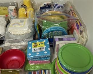 Paper plates, napkins