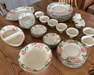 FRANCSICAN DESERT ROSE SET