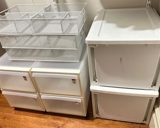 10 Closet Organizing Bins From Container Store, Some Stackable & On Wheels
Lot #: 114