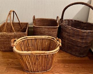 4 Storage Baskets
Lot #: 115