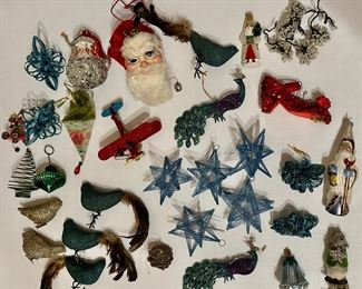 Over 30 Christmas Tree Ornaments & Clips, Some Vintage, Some New
Lot #: 161