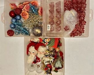 Rose Shaped Christmas Tree Light Covers, Ornaments & Figurines In Plastic Storage Case
Lot #: 166