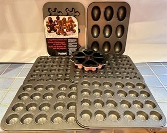 8 Baking Pans: Mrs. Fields Mini Cupcakes, Eggs, Gingerbread Men & More, Mostly New, Some By Nordic Ware
Lot #: 122